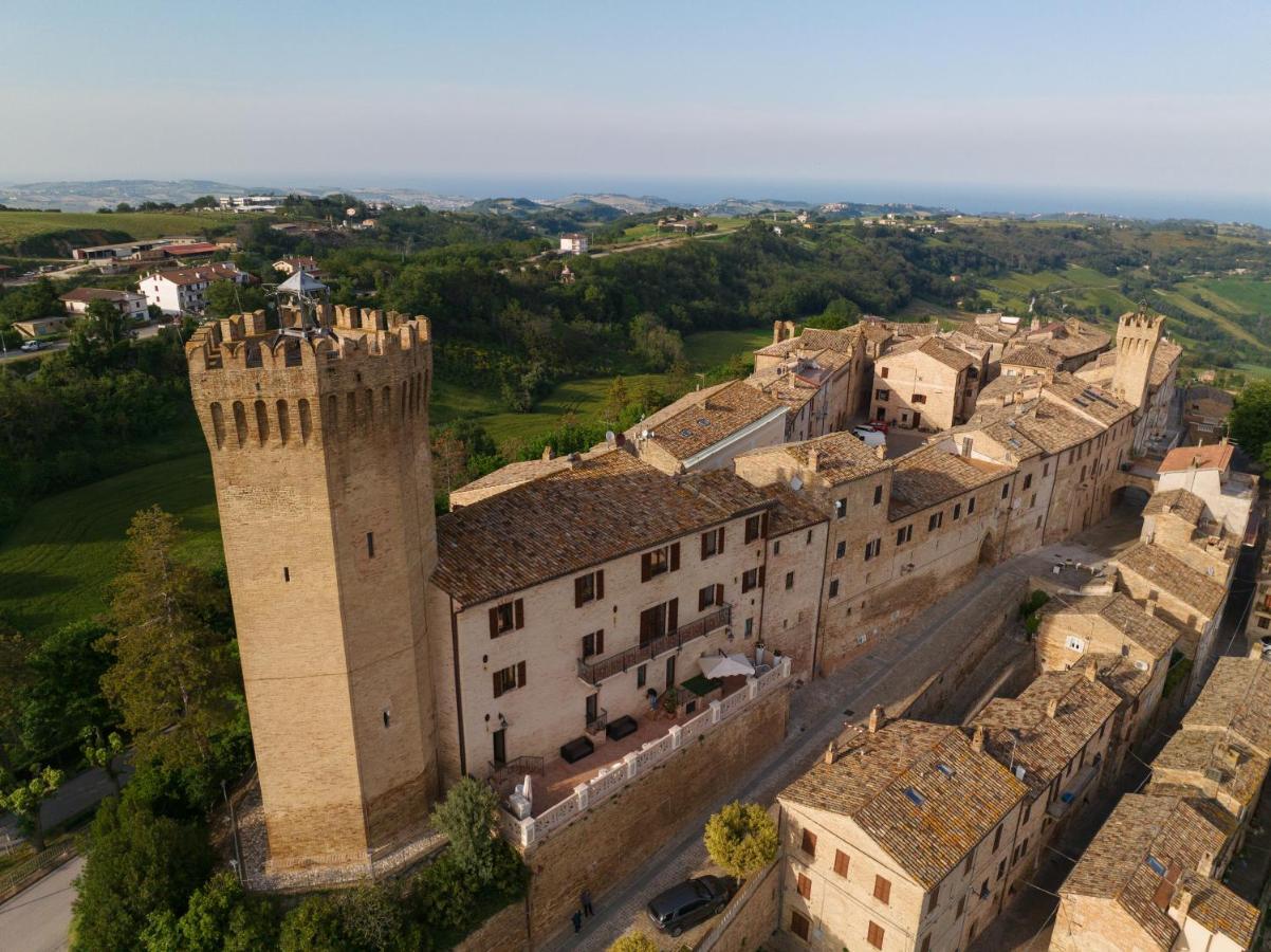 Hotel Palazzo La Torre à Moresco Extérieur photo